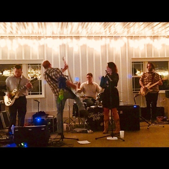 🌻 Poshmark Ambassador 🌻 - Picture 4 of 8